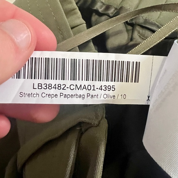 Quince NWT Olive Crepe Tie Waist Paperbag Straight Leg Pant - Size 10 (30") - Picture 14 of 15